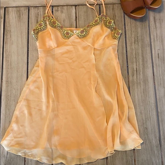 Vintage yellow slip dress by Duloren - Picture 4 of 11